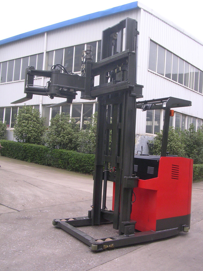 TC10-75 Three-way Pallet Stacker