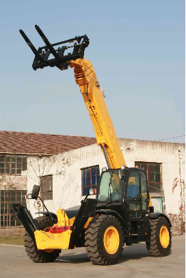 XT680-170 Telehandler